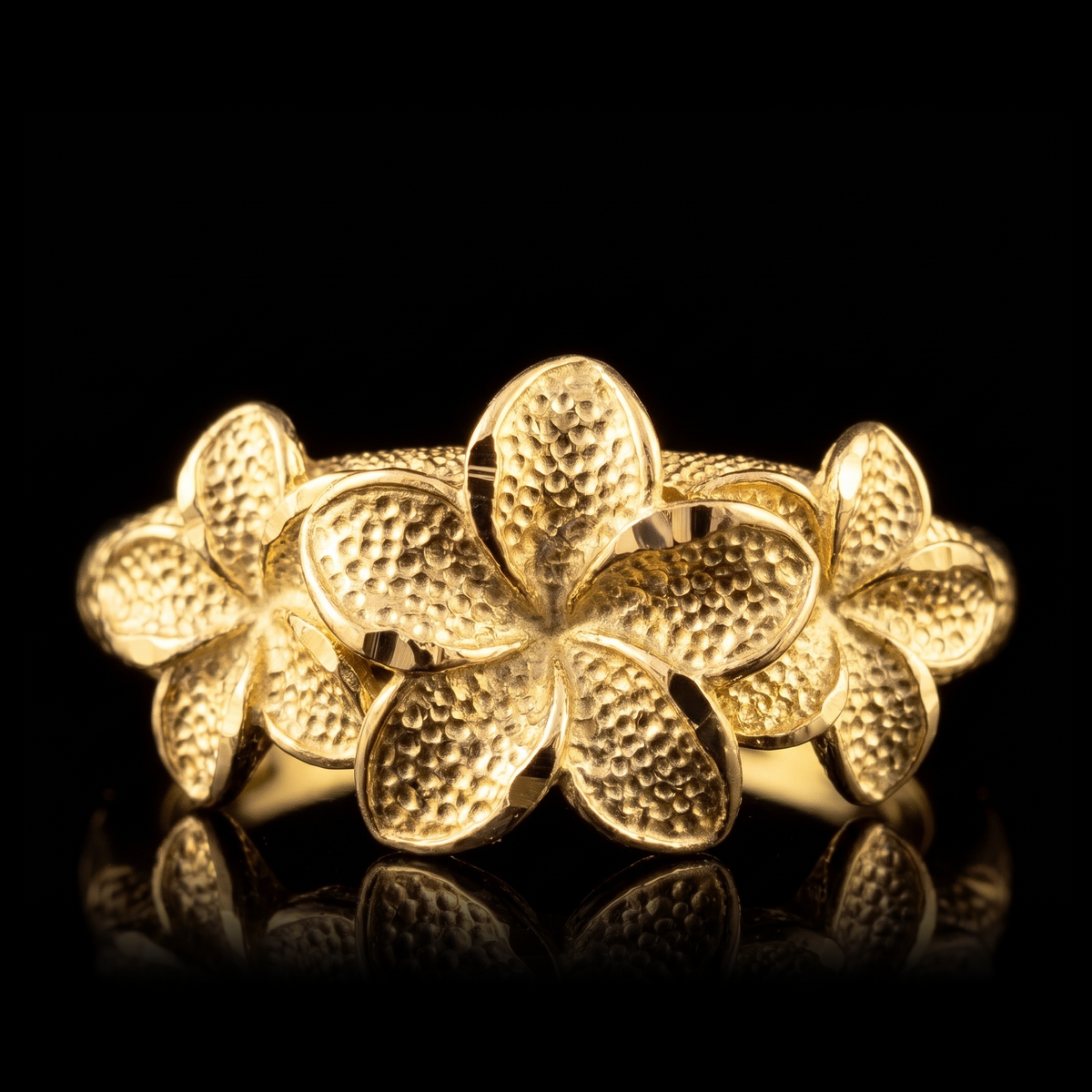 10k gold 3 hibiscus flower ring 9mm, flower face front view on black