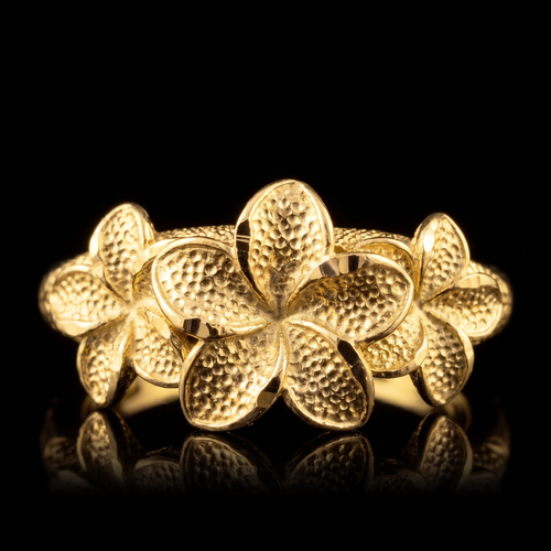 10k gold 3 hibiscus flower ring 8.5mm, flower face front view on black