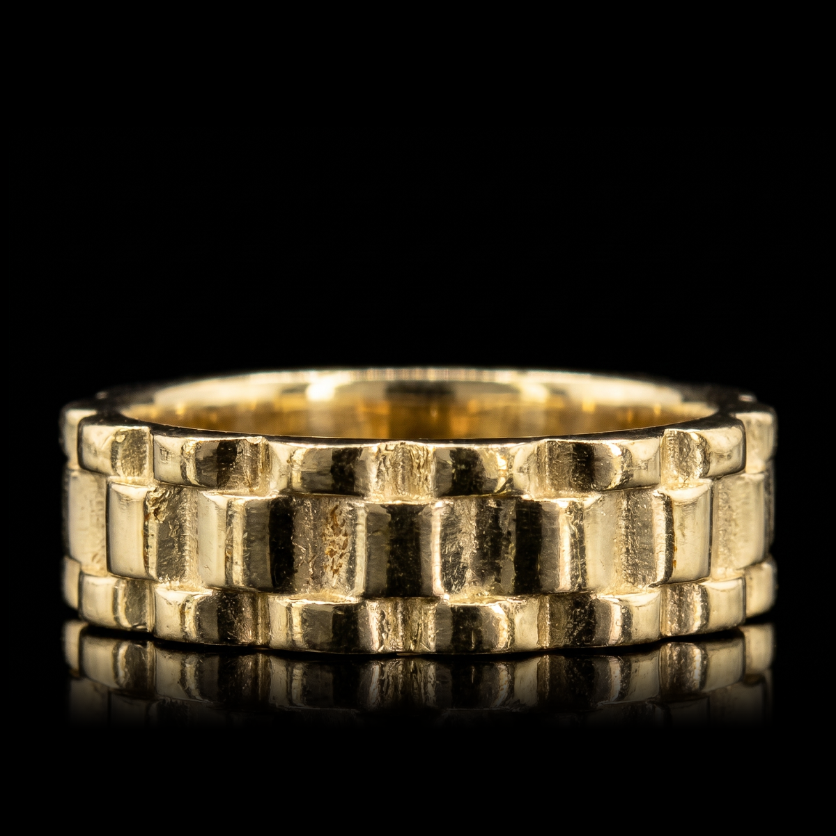 10k gold Rolex band ring 6mm, Rolex link band front view on black