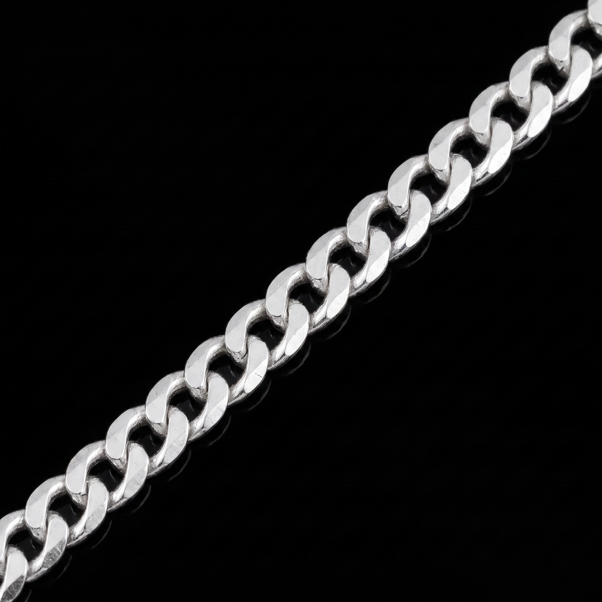 Silver 925 solid curb chain 6.1mm link detail macro on black